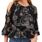 Blusa feminina Vince Camuto com estampa paisley e ombros descobertos, preta, tamanho pequeno