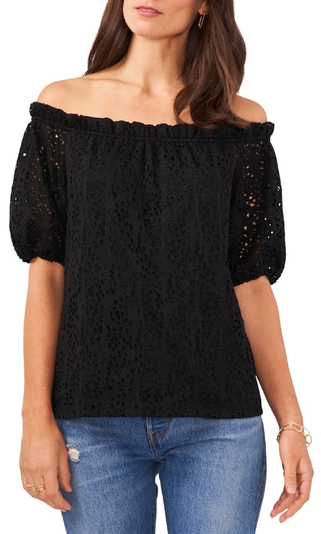 Vince Camuto Top de renda ombro a ombro feminino, preto, tamanho médio