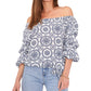 Blusa feminina Vince Camuto com estampa ombro a ombro, branca, tamanho grande