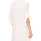 Vestido feminino Vince Camuto com mangas esvoaçantes, branco, tamanho médio