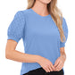 Top feminino CeCe com manga bufante e estampa de mídia mista, azul, tamanho médio