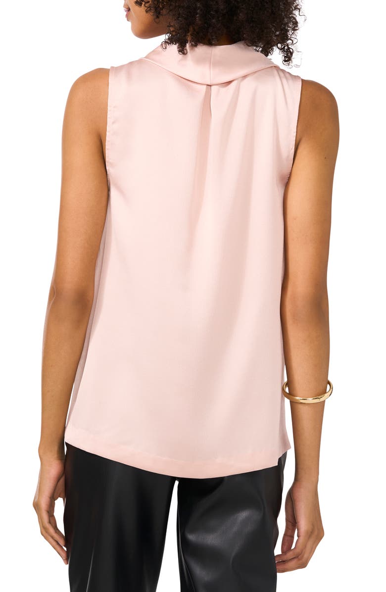 Blusa Vince Camuto de cetim martelado, sem mangas, gola alta, em French Roast, tamanho grande, Nordstrom