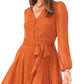 Vestido longo feminino Vince Camuto com bainha de lenço e manga comprida, marrom
