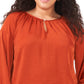 Blusa feminina Vince Camuto de cetim com babados e decote em V, laranja, tamanho 2X