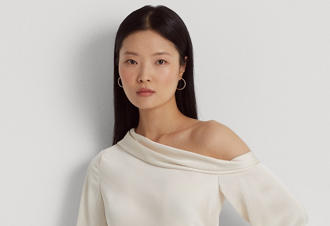 Blusa Ralph Lauren Feminina Cetim Um Ombro Branca Tamanho Grande