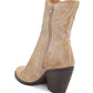 Bota feminina Lucky Brand Lakelon com tachas Western marrom tamanho 8,5 M