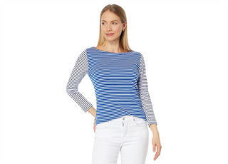 Camiseta feminina Vineyard Vines azul-marinho com decote canoa simples e listras para festa