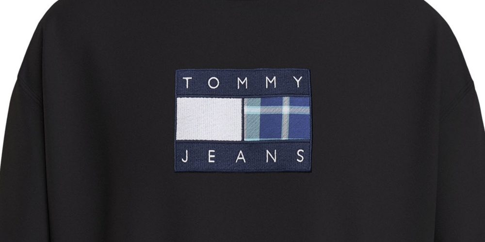 Tommy Hilfiger Moletom masculino com gola redonda e logo xadrez, ajuste relaxado, preto, tamanho médio