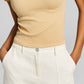 E agora esta blusa feminina sem costura, manga curta, gola redonda, marrom, tamanho extragrande