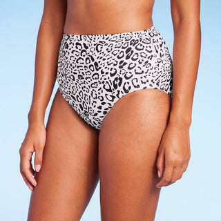 Calcinha de biquíni feminina Kona Sol com estampa de leopardo neutra, cintura alta, cobertura total, creme, tamanho M