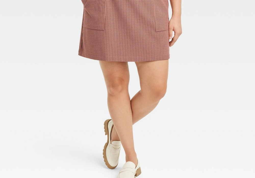 Minissaia feminina A New Day em xadrez marrom tamanho 3X