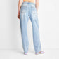 Calça jeans feminina Future Collective de cintura média e caimento largo - Alani Noelle Azul, tamanho 10