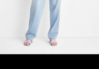 Calça jeans feminina Future Collective de cintura média e caimento largo - Alani Noelle Azul, tamanho 10