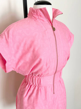 Emily McCarthy - Macacão Taffy Cheetah Poppy