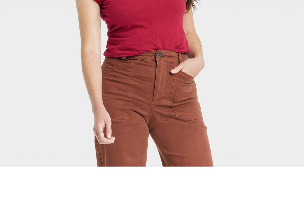 Camiseta feminina de manga curta justa vermelha escura Universal Thread, tamanho G