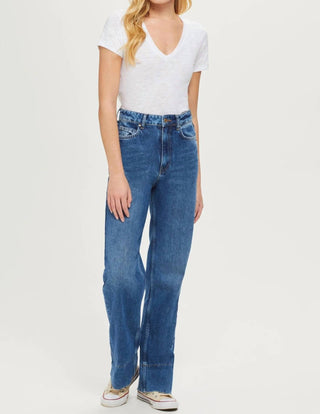 Goldie - Signature Slub V-neck Tee