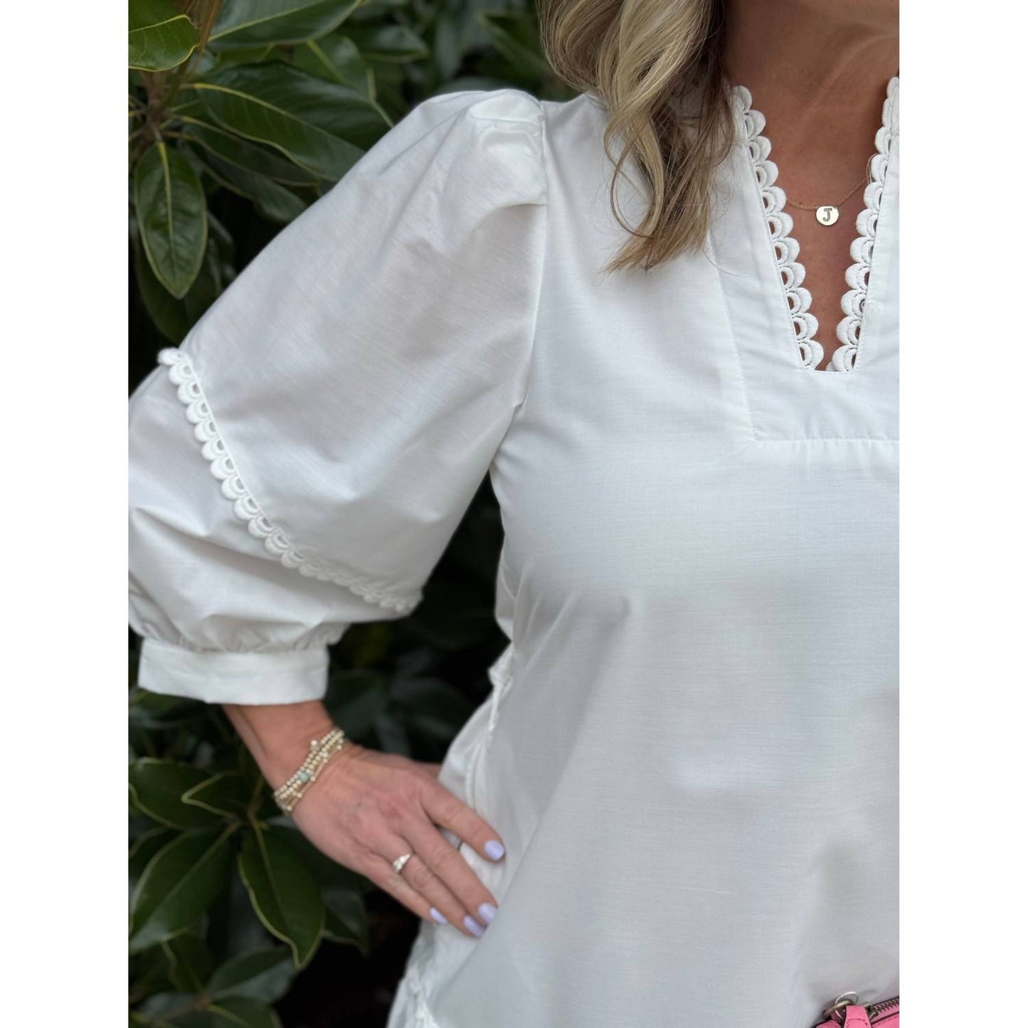 Entro - Selena V-neck 3/4-sleeve Mini Dress With Scallop Trim