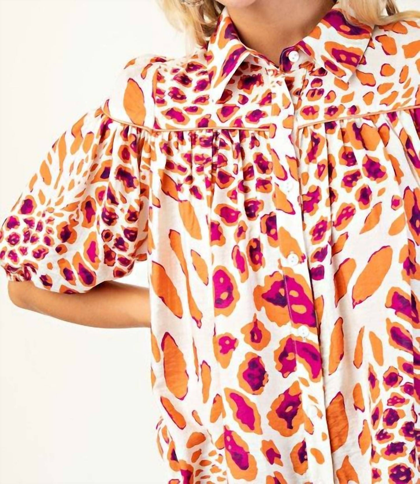 Gigio - Leopard Print Button Down Blouse