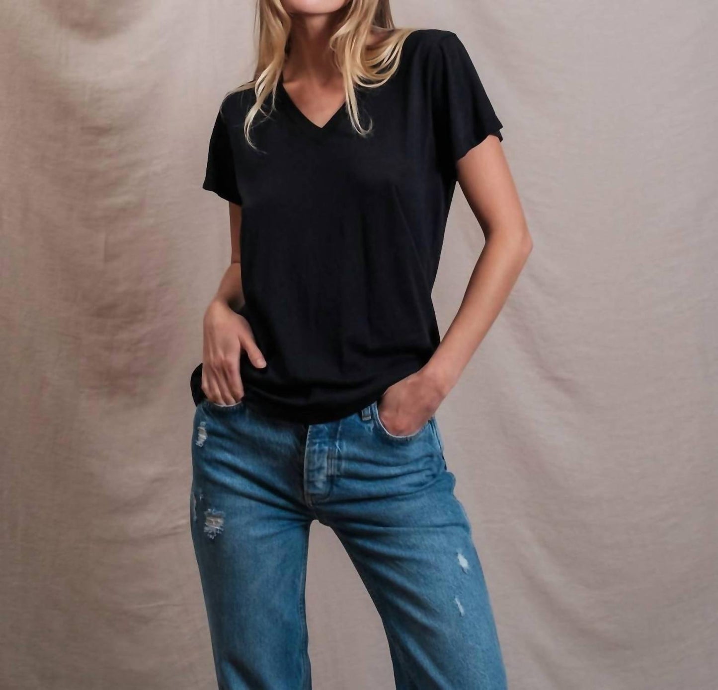 Sundry - V-neck Tee