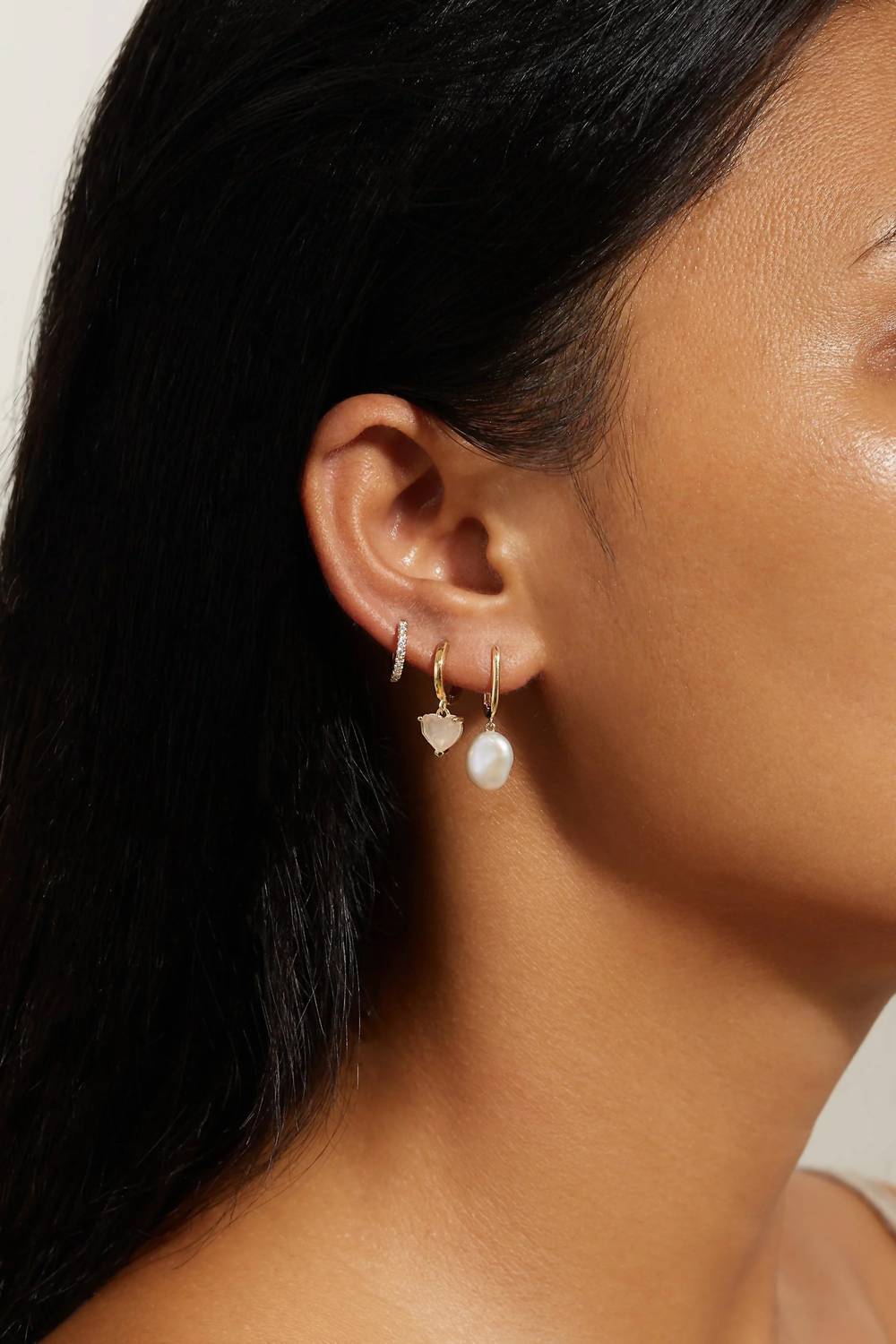 Eklexic - Women's Oval Huggie Hoops With Pearl Drop Earrings