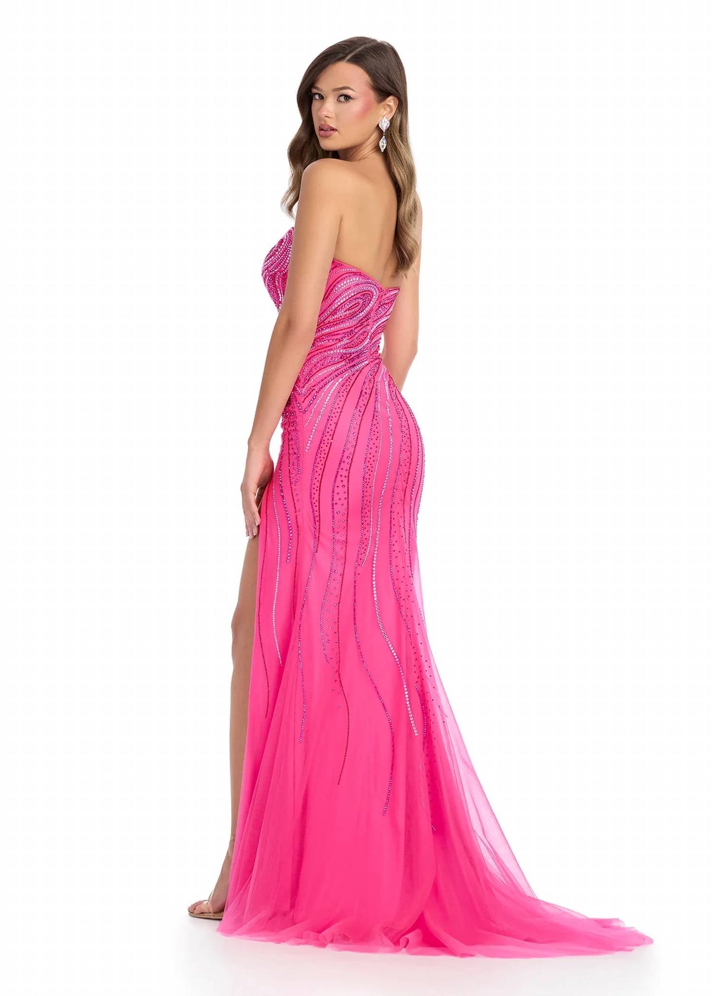 Ashleylauren - Press On Stones Sweetheart Neckline Gown