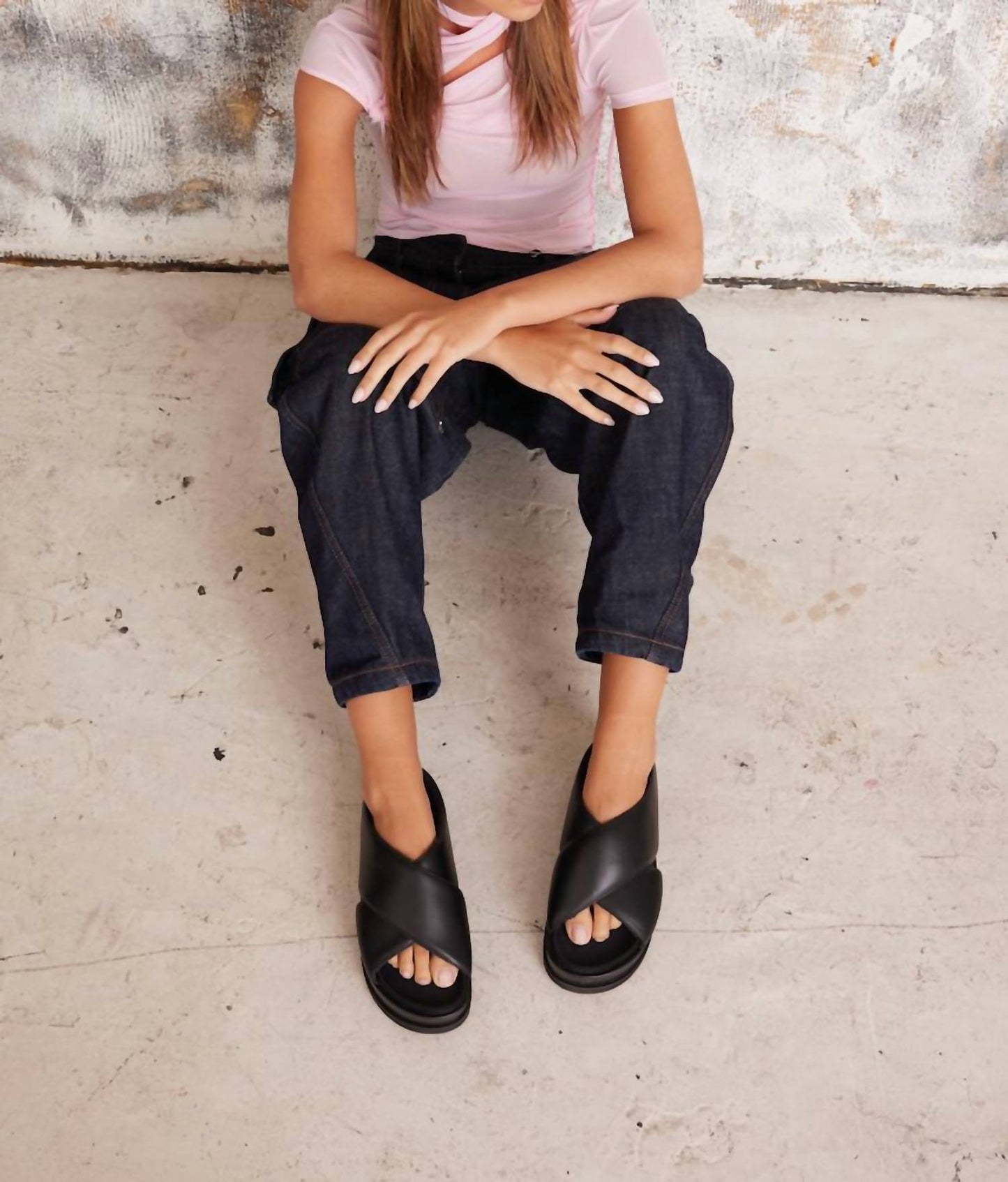Roam - Women's Cross Stack Sandal