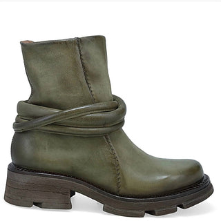 AS98 - Bota Linder