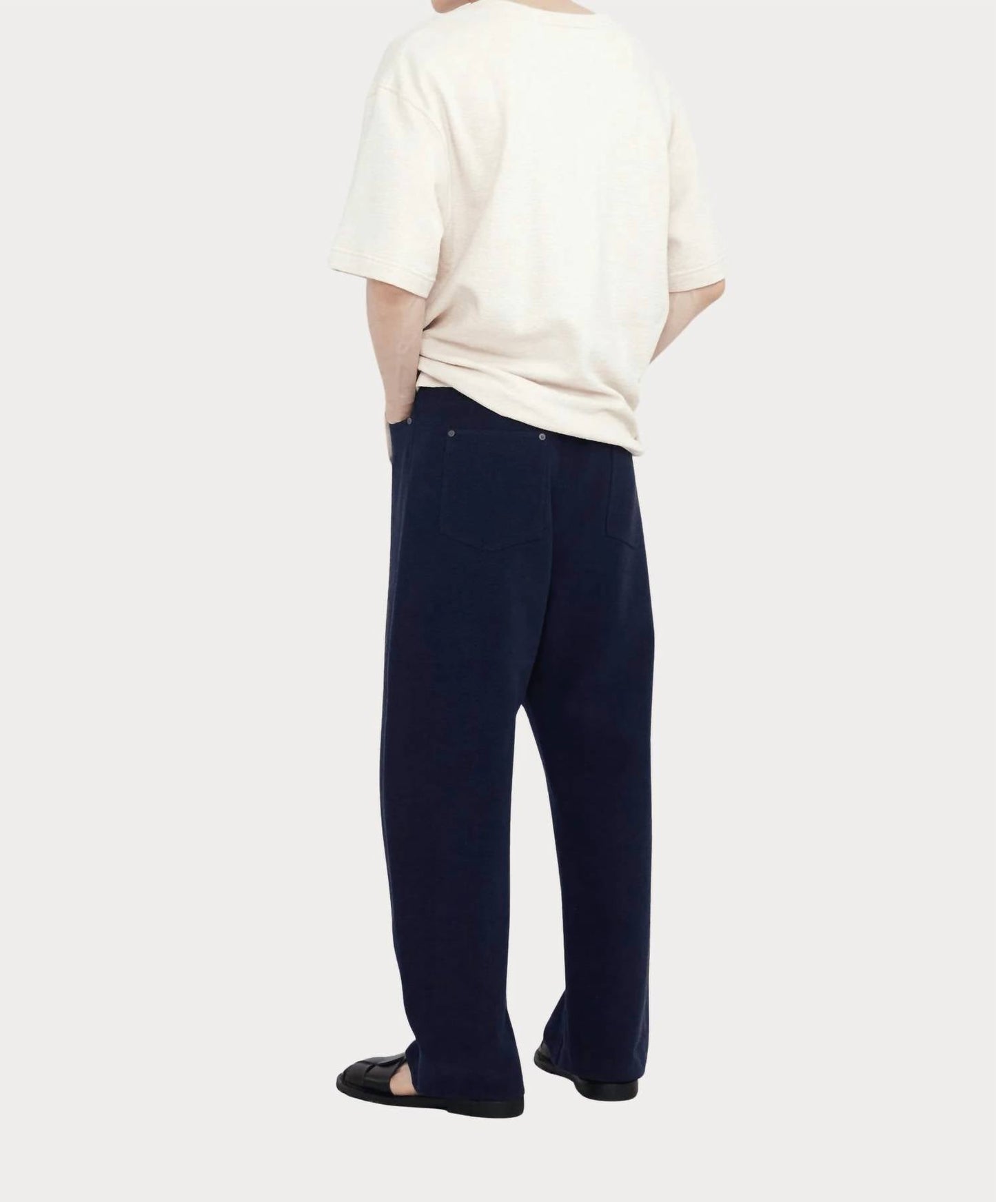 7115 By Szeki - Relaxed Curve Legged Trouser