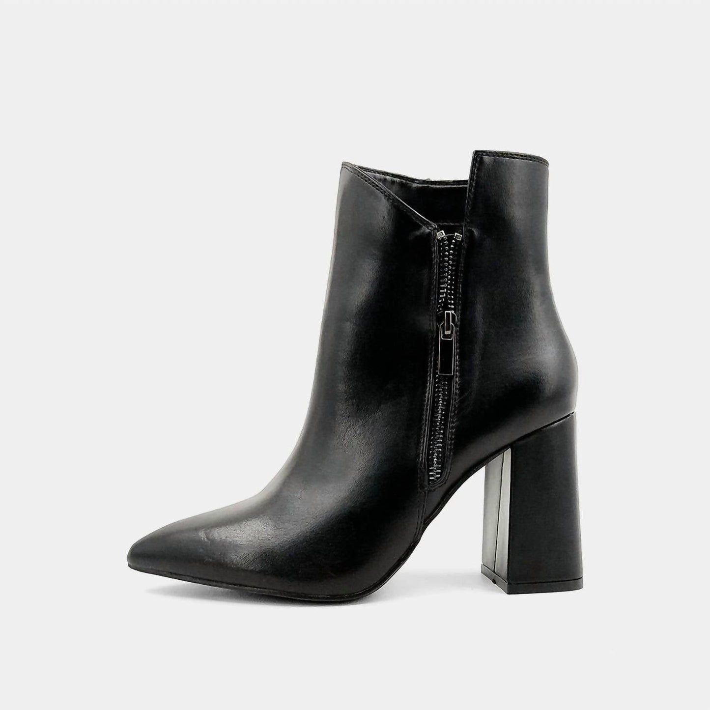 Shu Shop - Women's Wren Booties
