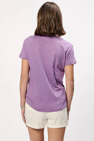 Outro Amor - Camiseta Ashton