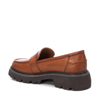 Xti - Mocassim de couro feminino da coleção Carmela