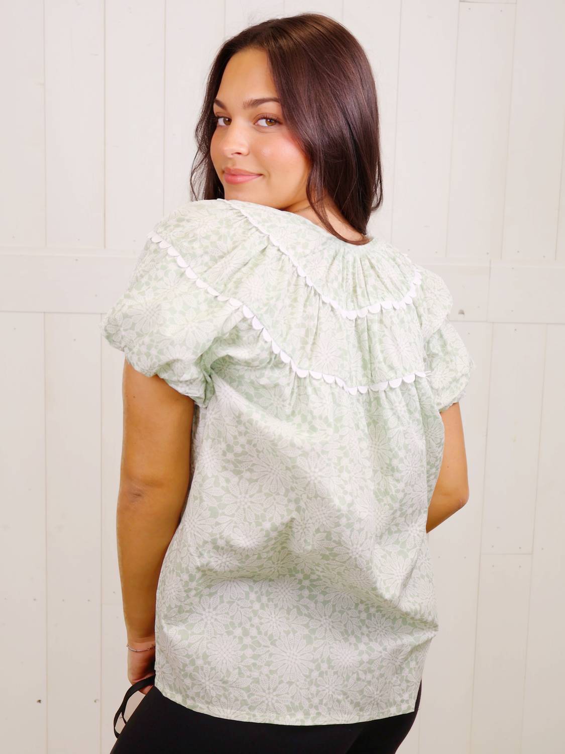 Gigio - Women's Short Puff Sleeve Top