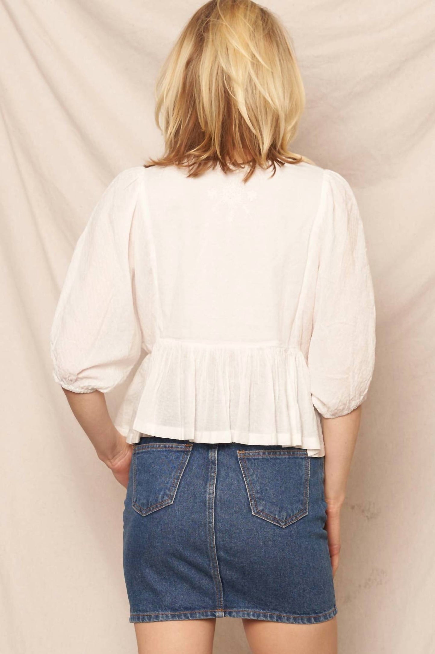 En Creme - Puff Sleeve Embroidered Top