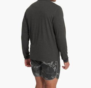 Vuori - Camiseta masculina Ease Performance com zíper 1/2