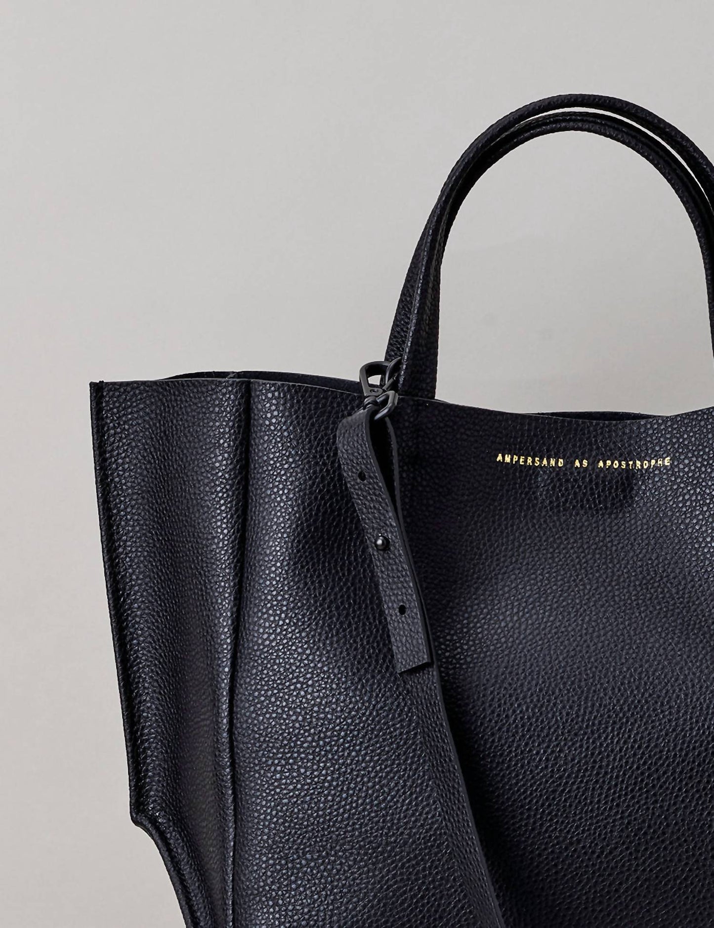 Ampersand As Apostrophe - Women's Half Tote Bag