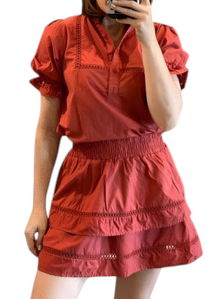 A Camisa - Saia com Ilhós