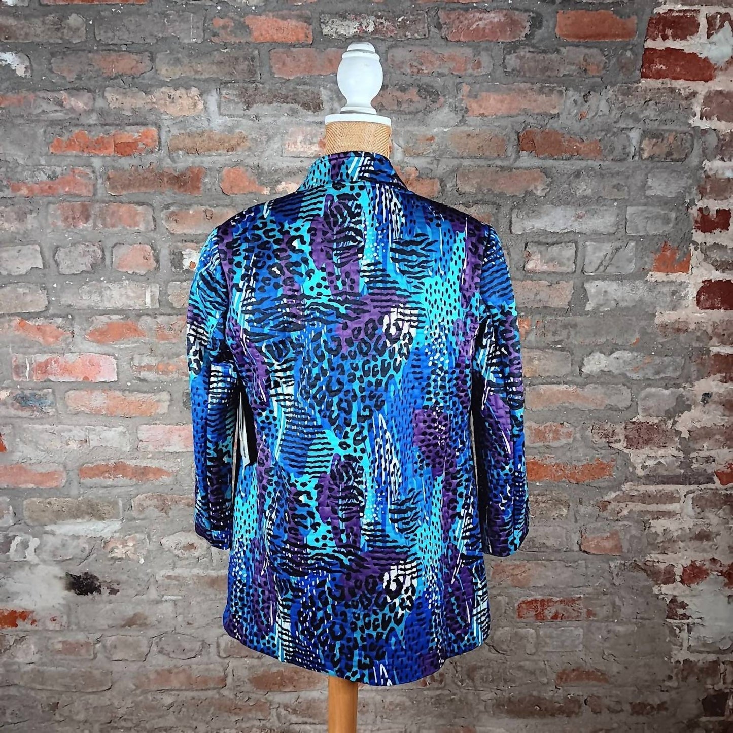 Multiples - Quarter Sleeve Stand Collar Quilted Jacket