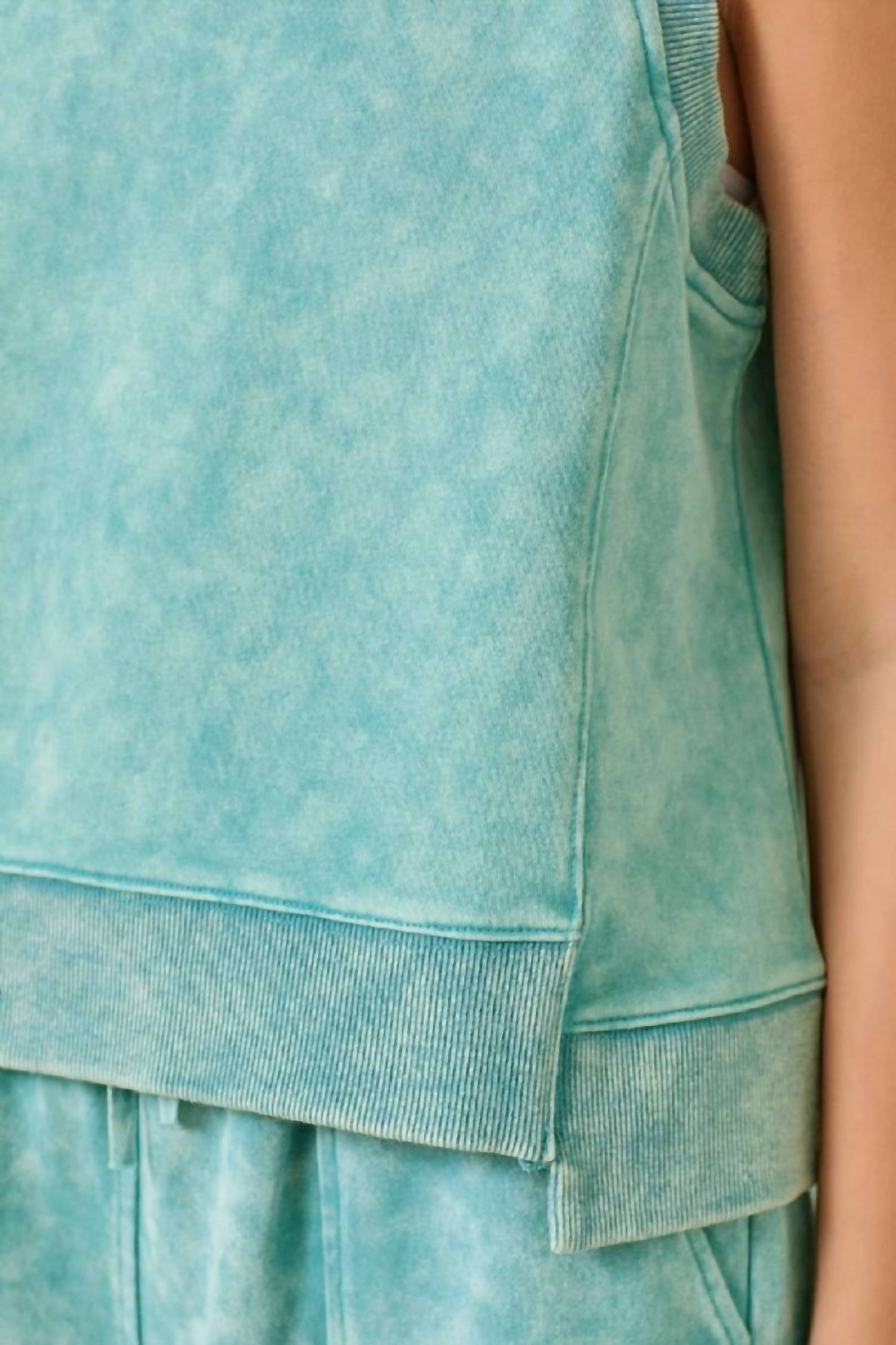 Mystree - Bowie Sleeveless Terry Top