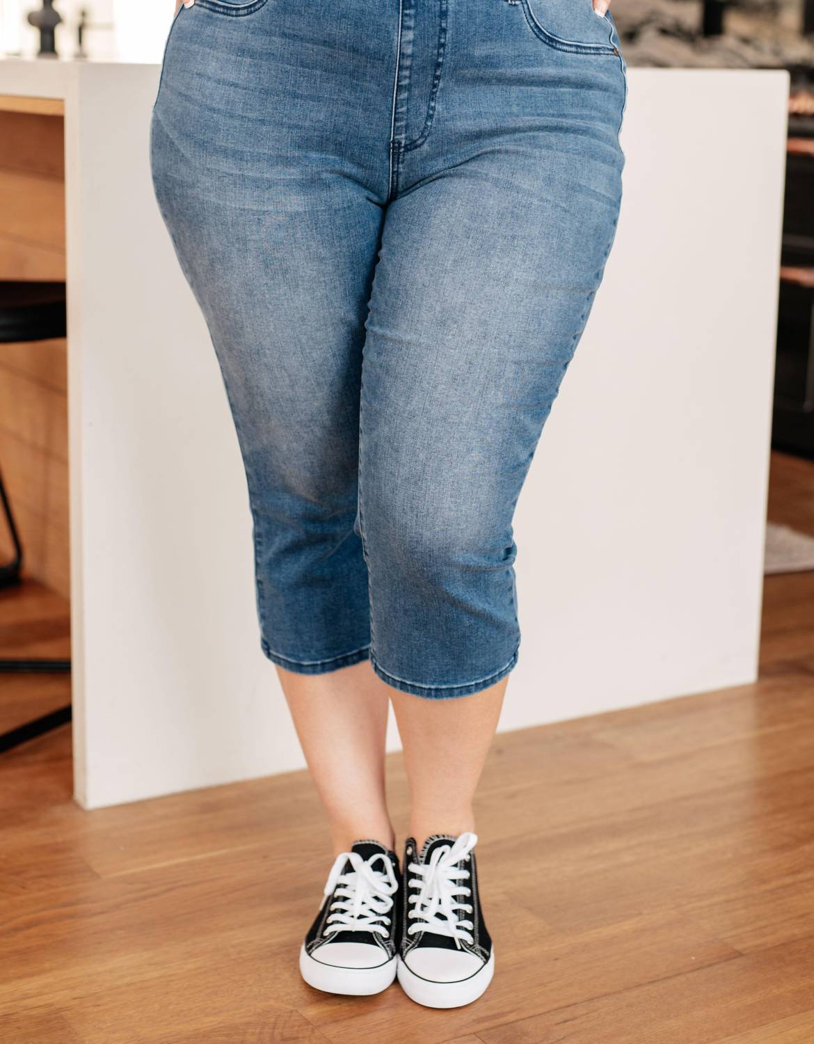 Judy Blue - Cool Denim Pull On Non Distressed Capri Jeans