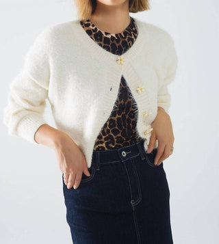 Q2 - Cardigan com botões de flores