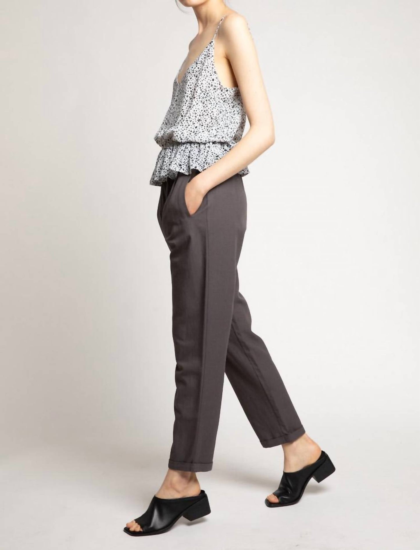 124 Voltaire - Front Pleat Tapered Pant