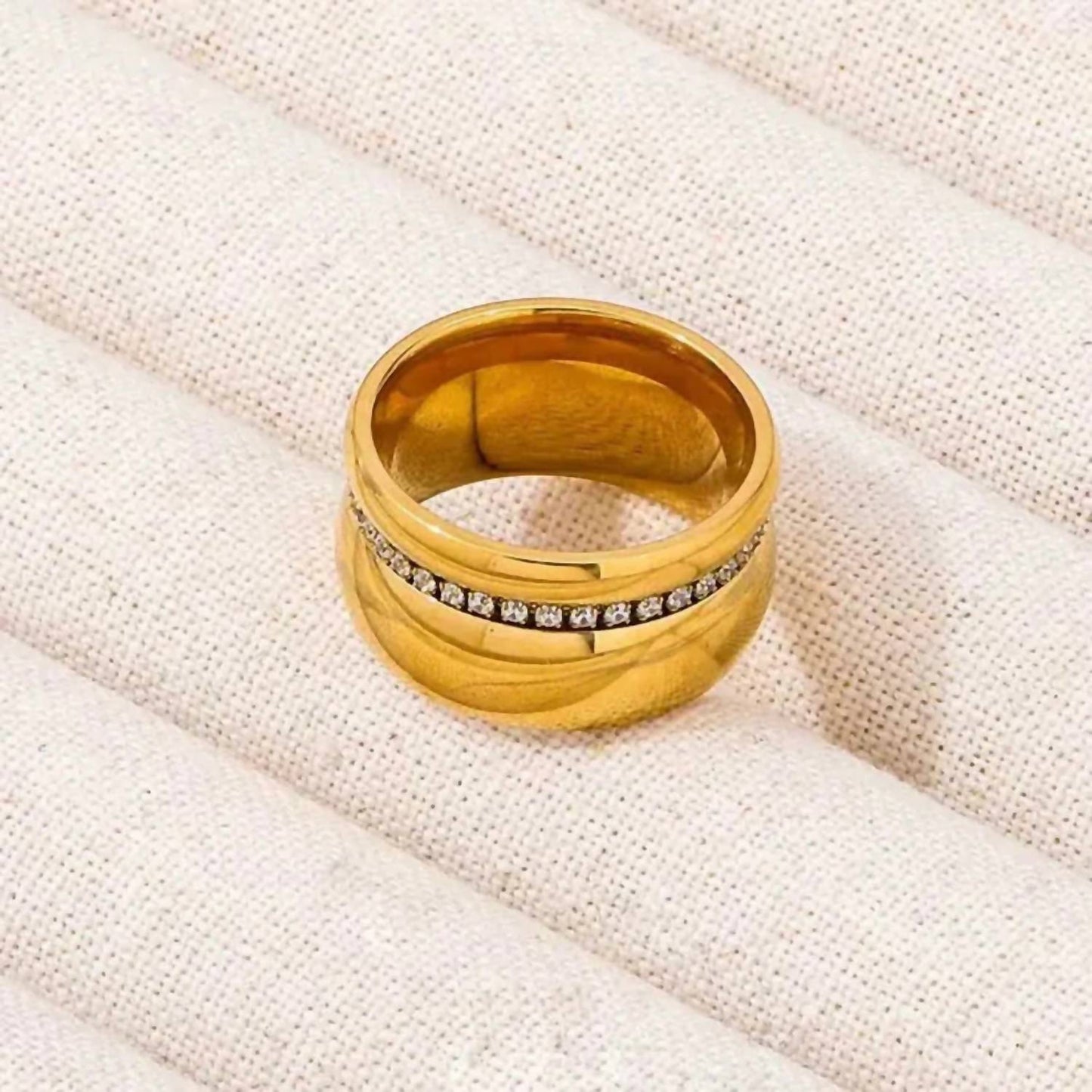 Chansuttpearls - Women's Misty Ring