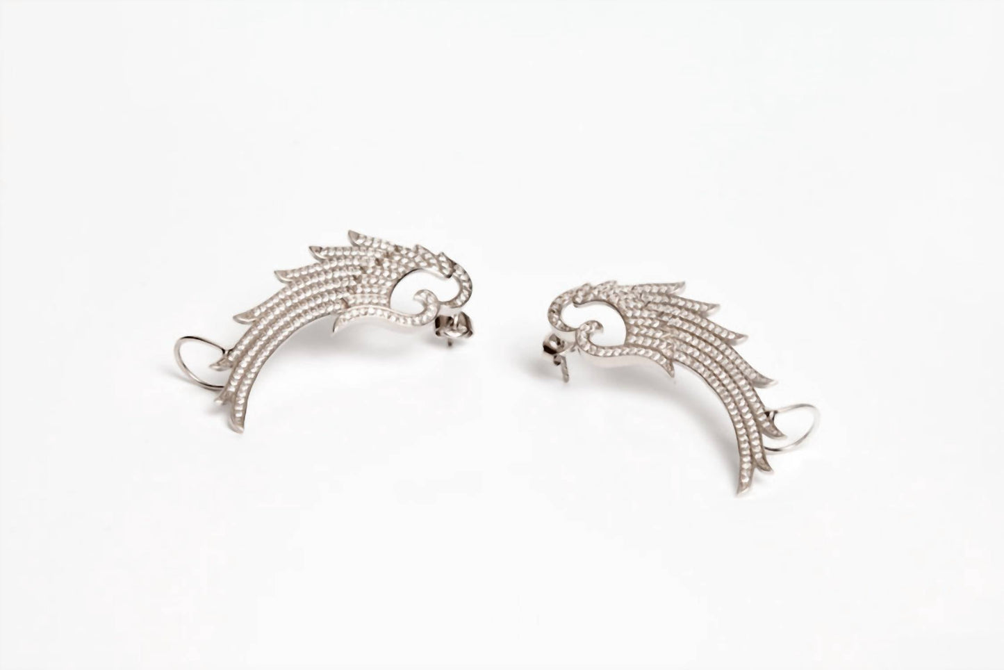 Avenue Chic - Women's Heart Wing Earcuff Earrings