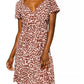 Vestido envelope falso Leota Sweetheart em Leo Coral Amêndoa, marrom