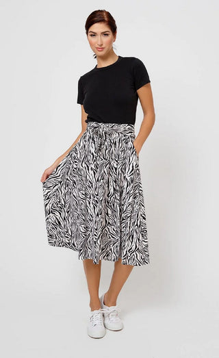 Saia Mindy Feminina Leota em Zebra Woodgrain Preto Beleza Marshmallow Grande Lord &amp; Taylor Branco
