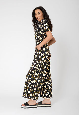 Macacão Leota Feminino Ruby Manga Curta Preto