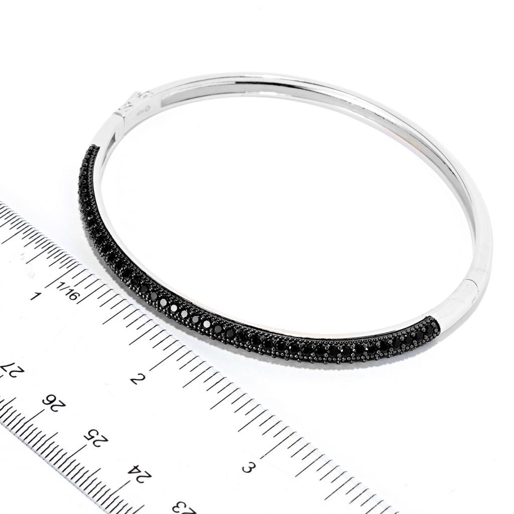 Pulseira articulada com pavê de pedras preciosas banhadas a platina