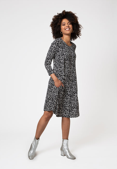 Vestido Melanie com estampa de gardênia Leota Feminino Preto