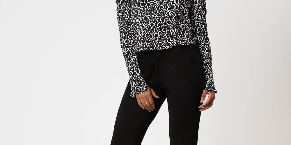 Top feminino Leota Graphic Gardenia Jennifer preto