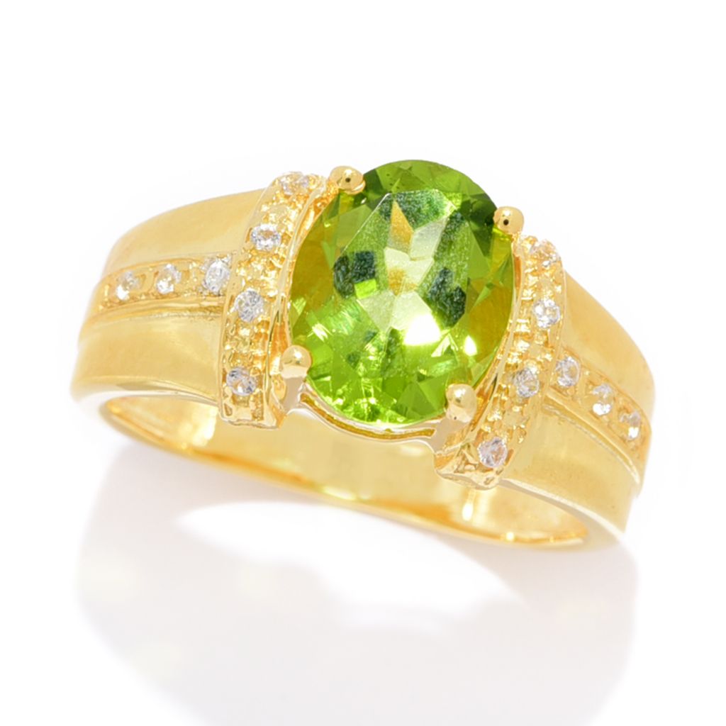Anel banhado a ouro 18K de 1,94 quilates com peridoto do Arizona e zircônia branca